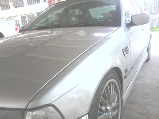 ขายรถเก๋ง BMW 318i ถูกๆ ขายรถเก๋ง BMW 318i ถูกๆ