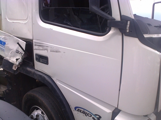 VOLVO..รถอุบัติเหตุอีกแล้ว.....แต่ไม่หนัก วอลโว่FM370 ยูโร3ปี*2555 VOLVO..รถอุบัติเหตุอีกแล้ว.....แต่ไม่หนัก วอลโว่FM370 ยูโร3ปี*2555