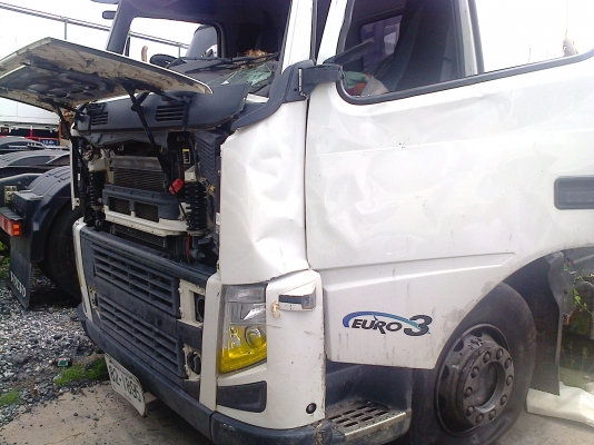 VOLVO..รถอุบัติเหตุอีกแล้ว.....แต่ไม่หนัก วอลโว่FM370 ยูโร3ปี*2555 VOLVO..รถอุบัติเหตุอีกแล้ว.....แต่ไม่หนัก วอลโว่FM370 ยูโร3ปี*2555
