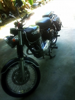 ขายหรือแลก kawasaki estrella250 สวยๆ แหล่มๆ 44000