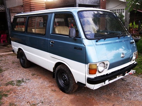 ขาย รถตู้โตโยต้าไฟกลม ช่วงสั้น สุดคลาสสิค เครื่องดีเซล 2L ยอดประหยัด ราคาไม่แพง