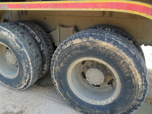 Isuzu Deca 270 Euro 2 แก๊ส 6 ถัง เครื่องดำ แม่ลูก อู่ พงษ์ไพบูรณ์ บ้านโป่ง มี 5 พ่วง