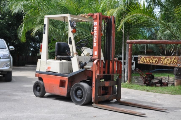 ขายFORKLIFT NISSAN1ตัน สภาพสวยเดิมจากญี่ปุ่น 89,000 เท่านั้น!!