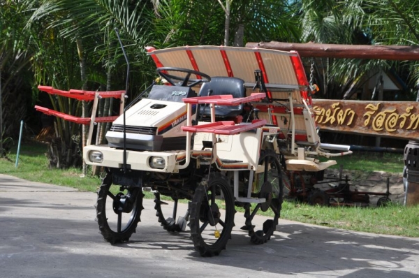 ขายรถดำนา YANMAR ARP4 สภาพสวยเดิมจากญี่ปุ่นยังไม่เคยใช้ในไทย 59,000 เท่านั้น!!