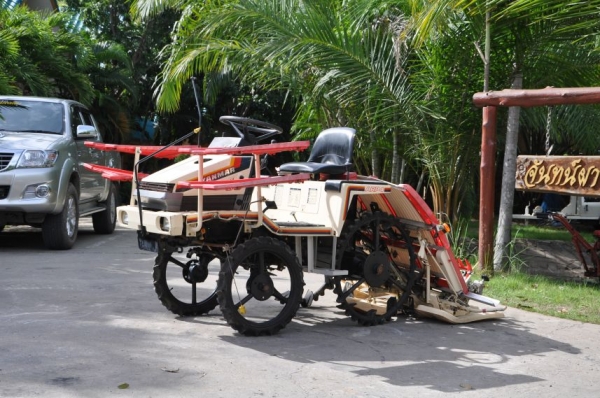 ขายรถดำนา YANMAR ARP4 สภาพสวยเดิมจากญี่ปุ่นยังไม่เคยใช้ในไทย 59,000 เท่านั้น!!