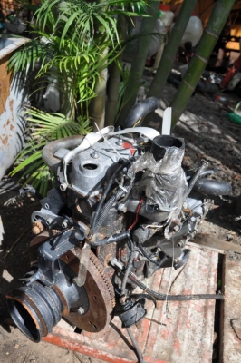 ขายเครื่อง 2สูบ iseki สภาพเดิมๆจากญี่ปุ่น 9,900 เท่านั้น!!