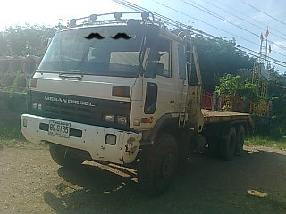 ขายรถ 10 ล้อเทเลอร์ NISSAN UD430 ใส่เครื่อง EM100 220 แรงม้า 2 เพลาสโลว์กลาง ราคา 800000
