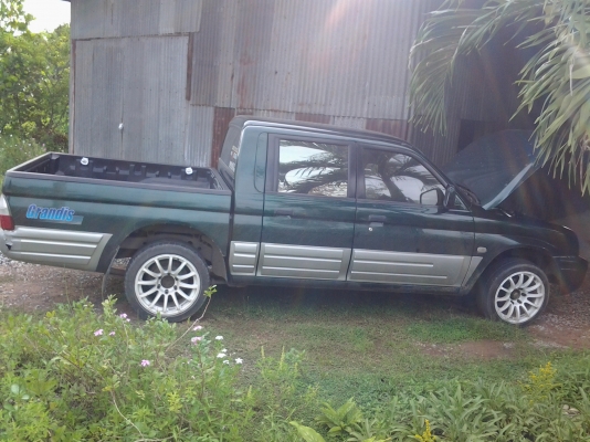 ขายดาวน์ strada 4d ขายดาวน์ strada 4d