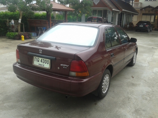 ขายรถเก๋งHonda city สภาพดีมากครับ ขายรถเก๋งHonda city สภาพดีมากครับ