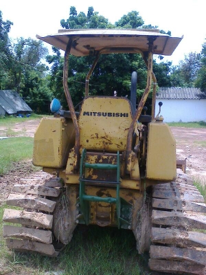 Mitsu BD2F รถบุกเบิกตีนตะขาบ Mitsu BD2F รถบุกเบิกตีนตะขาบ