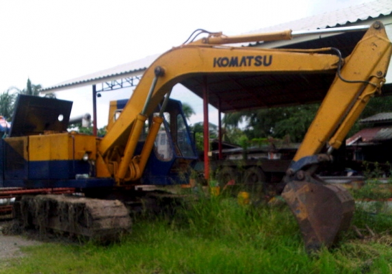 ขาย!!ถูกๆๆ รถแบคโฮ komatsu Pc 120-2 ตามสภาพ พร้อมใช้งาน ขาย!!ถูกๆๆ รถแบคโฮ komatsu Pc 120-2 ตามสภาพ พร้อมใช้งาน
