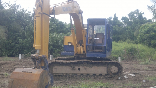 ขาย!!ถูกๆๆ รถแบคโฮ komatsu Pc 120-2 ตามสภาพ พร้อมใช้งาน ขาย!!ถูกๆๆ รถแบคโฮ komatsu Pc 120-2 ตามสภาพ พร้อมใช้งาน