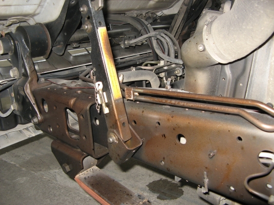 ขาย 6ล้อ อีซูซุ NQR 150  แรง ยาว  5.50  ปี2007 สภาพสวยเดิมเครื่องดี พร้อมใช้งาน ชมก่อนได้ครับ สนใจติดต่อ 081-9425443