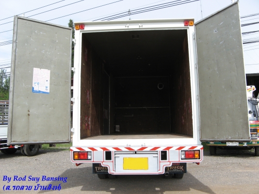 ขาย 6ล้อ อีซูซุ NQR 150  แรง ยาว  5.50  ปี2007 สภาพสวยเดิมเครื่องดี พร้อมใช้งาน ชมก่อนได้ครับ สนใจติดต่อ 081-9425443