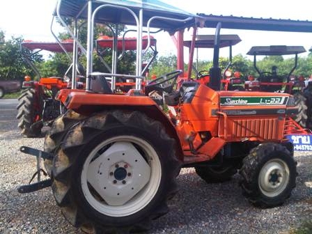 ขายรถไถ Kubota L1- 22 (4WD) ขายรถไถ Kubota L1- 22 (4WD)