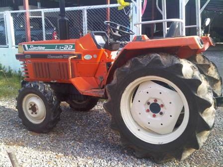 ขายรถไถ Kubota L1- 22 (4WD) ขายรถไถ Kubota L1- 22 (4WD)