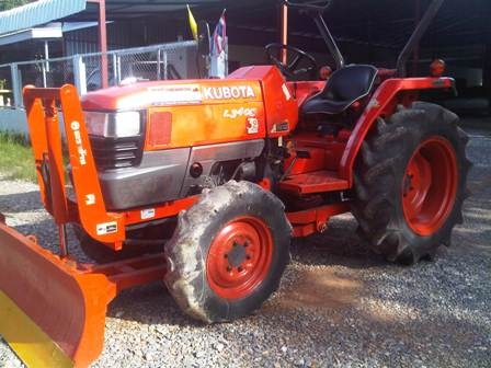 ขายรถไถ Kubota L 3408 (4WD) พร้อมดันหน้า