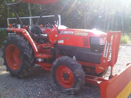 ขายรถไถ Kubota L 3408 (4WD) พร้อมดันหน้า ขายรถไถ Kubota L 3408 (4WD) พร้อมดันหน้า