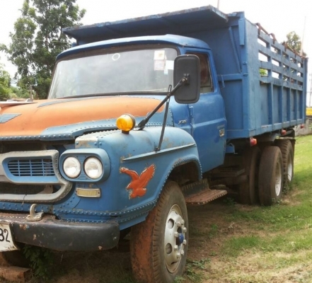 ISUZU TX 165 HP 6BD1 รถหัวยาวสิบล้อดั๊มพ์ 2 เพลา กระบะดั๊มพ์เหล็กความยาว 5.50 เมตรสภาพดี เครื่องแรงดี หัวเก๋งประตูเหล็กสภาพดีไม่มีผุ พวงมาลัยเพาเวอร์ ช่วงล่างใหญ่ชุดเฟืองท้ายของ ISUZU JUMBO สภาพดีพร้อมใช้งาน ยาง 10 เส้นประมาณ 70\% พร้อมบรรทุกพร้อมใช้งาน เอ