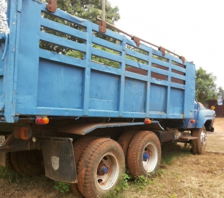 ISUZU TX 165 HP 6BD1 รถหัวยาวสิบล้อดั๊มพ์ 2 เพลา กระบะดั๊มพ์เหล็กความยาว 5.50 เมตรสภาพดี เครื่องแรงดี หัวเก๋งประตูเหล็กสภาพดีไม่มีผุ พวงมาลัยเพาเวอร์ ช่วงล่างใหญ่ชุดเฟืองท้ายของ ISUZU JUMBO สภาพดีพร้อมใช้งาน ยาง 10 เส้นประมาณ 70\% พร้อมบรรทุกพร้อมใช้งาน เอ