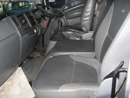 ขาย 6ล้อ อีซูซุ  FRR  210 แรง ยาว 6.50  ปี 2009 สภาพสวยเดิมเครื่องดี พร้อมใช้งาน ชมก่อนได้ครับ สนใจติดต่อ 081-9425443