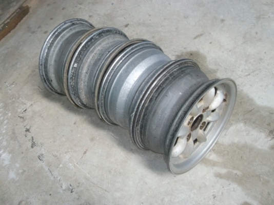 ขาย แม็กกล้วย ขอข13 ของเเท้ JAPAN 4 วง 3000 บาท เชิญชมก่อนได้นะครับ ขาย แม็กกล้วย ขอข13 ของเเท้ JAPAN 4 วง 3000 บาท เชิญชมก่อนได้นะครับ