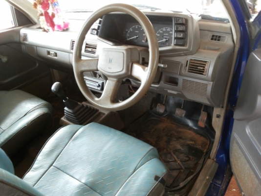 ISUZU TFR มังกรทอง SPACECAB 2.5 MT ปี 35 เครื่องแห้งแรงดี ภายในเก๋งคอนโซลสวย แอร์เย็น พวงมาลัยเพาเวอร์ กระบะไม่มีผุ ช่วงล่างดีคัชซีสวยไม่มีผุ ยางสภาพดี 4 เส้นประมาณ 70\% พร้อมใช้งาน เอกสารทะเบียนภาษีครบพร้อมโอน ราคาต่อรองได้ครับ