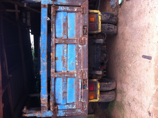 ขายรถหกล้อดั้ม ขายรถหกล้อดั้ม