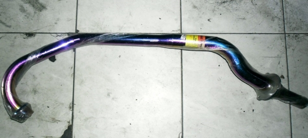 ขายด่วนท่อสแตนเลสโซนิคสีชุบรุ้งของใหม่ยังไม่ใช้งานปี2004