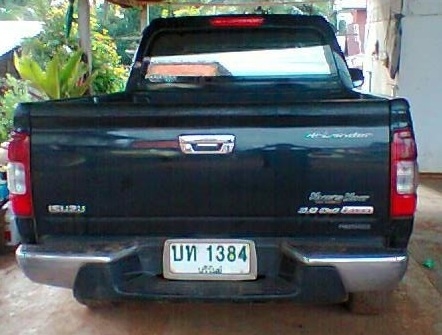 ISUZU D-MAX HI LANDER SPACE CAB Ddi - iTEQ 3.0 MT ปี 2006 รถบ้านสภาพดีเดิมๆสีบางทั้งคันพร้อมใช้งาน เครื่องยนต์ดีเซลหัวฉีดคอมมอนเรลแห้งแรงดี ภายในเก๋งสวย CD แอร์ พ.เพาเวอร์ ก.ไฟฟ้า ระบบเบรค ABS EBD ครบครัน บันไดข้าง กระบะปูพื้นยางลายเนอร์ ช่วงล่างแน่น ยางส