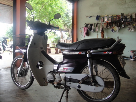 ขายฮอนด้าดรีม คุรุสภา สภาพสวยพร้อมใช้งาน (ทะเบียนพร้อมชุดโอน ) ขายฮอนด้าดรีม คุรุสภา สภาพสวยพร้อมใช้งาน (ทะเบียนพร้อมชุดโอน )