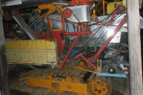 ขายด่วน รถเกี่ยวข้าวเกษตรพัฒนา รุ่นไอ้หนุ่มไวไฟ เครื่องยนต์ 195 HP TURBO 6HE1 2.5 ตัน ปั๊มเบอร์ 23 ไดกิ้น ช่วงล่าง 10HT สภาพดีพร้อมใช้งาน ราคาต่อรองได้ครับ ขายด่วน รถเกี่ยวข้าวเกษตรพัฒนา รุ่นไอ้หนุ่มไวไฟ เครื่องยนต์ 195 HP TURBO 6HE1 2.5 ตัน ปั๊มเบอร์ 23 ไดกิ้น ช่วงล่าง 10HT สภาพดีพร้อมใช้งาน ราคาต่อรองได้ครับ