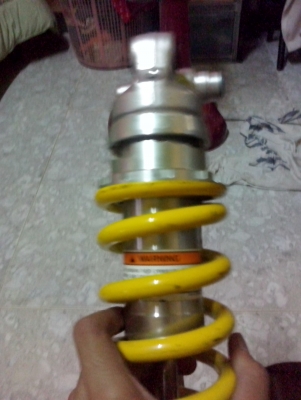 ขายโช็คหลัง OHLINS เเท้ติดรถ R1 ปี2003