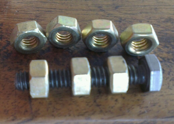 Sell> หัวน็อตตัวเมีย ของน็อต 2 หุล ชุปมาแล้ว ราคาถูกครับ กำแพงแสน นครปฐม