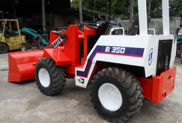 ขายรถตักล้อยาง KUBOTA  R350  เก่านอกปรับสภาพแล้วพร้อมใช้