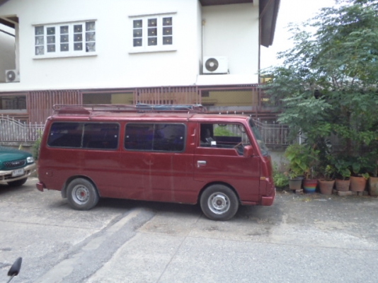 ขายรถตู้ URVAN E23