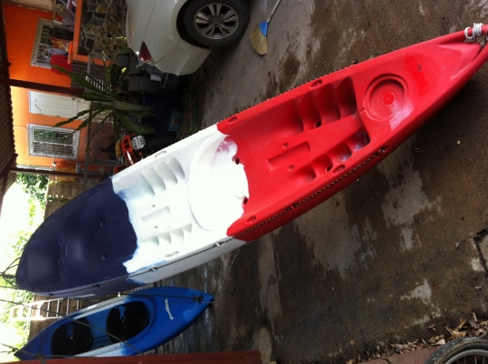 ขาย คายัค 2 ลำ นั่งใน 2 ที่นั่ง และ นั่งบน 3 ที่นั่ง