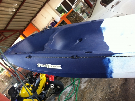 ขาย คายัค 2 ลำ นั่งใน 2 ที่นั่ง และ นั่งบน 3 ที่นั่ง