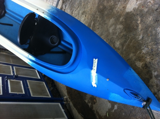 ขาย คายัค 2 ลำ นั่งใน 2 ที่นั่ง และ นั่งบน 3 ที่นั่ง