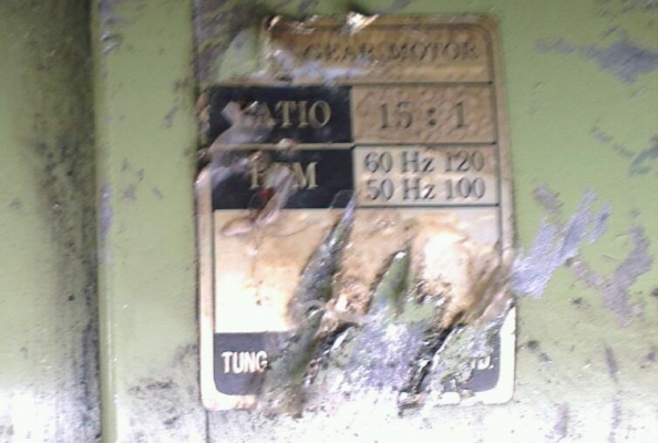 Sell> มอเตอร์เกียร์ 0.5 แรง รอบ 15:1 ไฟ 3 เฟส มีหลายตัวครับ