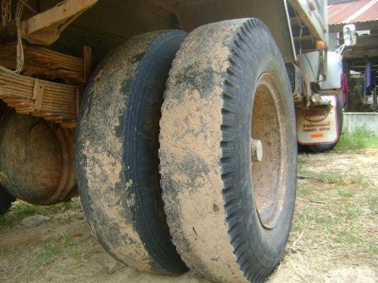 รถดั้ม หัวยาว