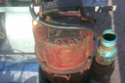 ปั้มไดโว่ลดูดน้ำ 2 นิ้ว ญี่ปุ่นแท้สภาพดีครับพร้อมใช้งานครับเสียงนิ่มครับน้ำแรงครับขนาดท่อใหญ่ครับ ( 2 นิ้ว) ใช้ยาวครับรุ่นนี้เป็นของญี่ปุ่นแท้ครับใช้ยาวครับ