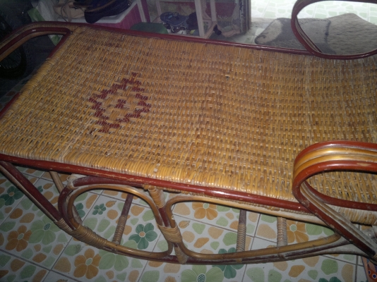 ขายที่นอนทำจากหวาย