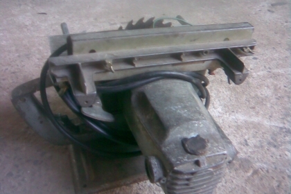 เลื่อยวงเดือนฮิตาชิ JAPANสภาพเดิมๆครับเป็นของญี่ปุ่นแท้ครับรุ่นนี้เบิกใหม่เป็นหมื่นครับราคานี้คุ้มครับไม่ต้องเบิกใหม่ครับ