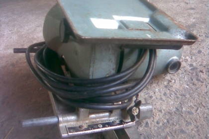 เลื่อยวงเดือนฮิตาชิ JAPANสภาพเดิมๆครับเป็นของญี่ปุ่นแท้ครับรุ่นนี้เบิกใหม่เป็นหมื่นครับราคานี้คุ้มครับไม่ต้องเบิกใหม่ครับ