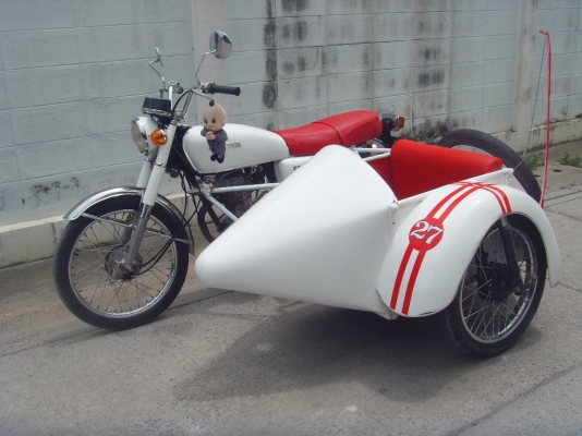 ขาย/แลก Honda cg125+sidecar แนวๆ น่ารักๆ ทะเบียนพร้อมโอน
