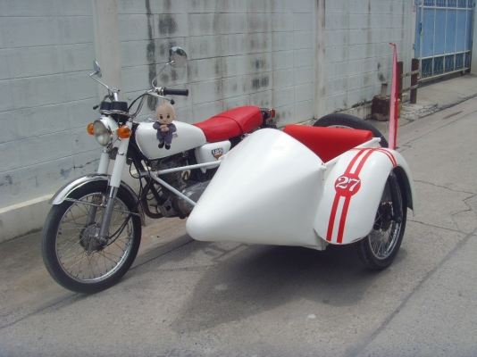 ขาย/แลก Honda cg125+sidecar แนวๆ น่ารักๆ ทะเบียนพร้อมโอน