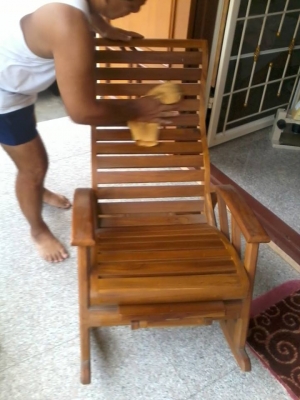 ขายโต๊ะไม้สัก อย่างดี ซื้อมาไม่เคยใช้เลยครับ