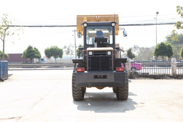 รถตักใหม่ขนาด 2 คิวยี่ห้อ WORLD W136 แกร่งเหนือใคร ราคาสุดคุ้ม คุณภาพที่เราคัดสรรมาอย่างดี รับประกันให้ 1 ปีพร้อมเปลี่ยนถ่านน้ำมันเครื่องให้ 2 ครั้ง รถตักใหม่ขนาด 2 คิวยี่ห้อ WORLD W136 แกร่งเหนือใคร ราคาสุดคุ้ม คุณภาพที่เราคัดสรรมาอย่างดี รับประกันให้ 1 ปีพร้อมเปลี่ยนถ่านน้ำมันเครื่องให้ 2 ครั้ง