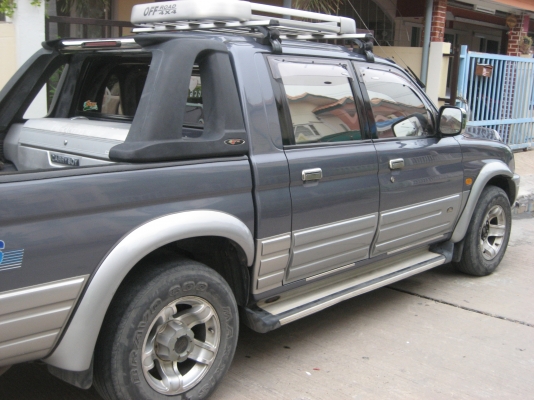 mitsubishi2.8supper glx 4ประตู มือเดียวตั้งแต่ป้ายแดง เครื่องดีสีสวย